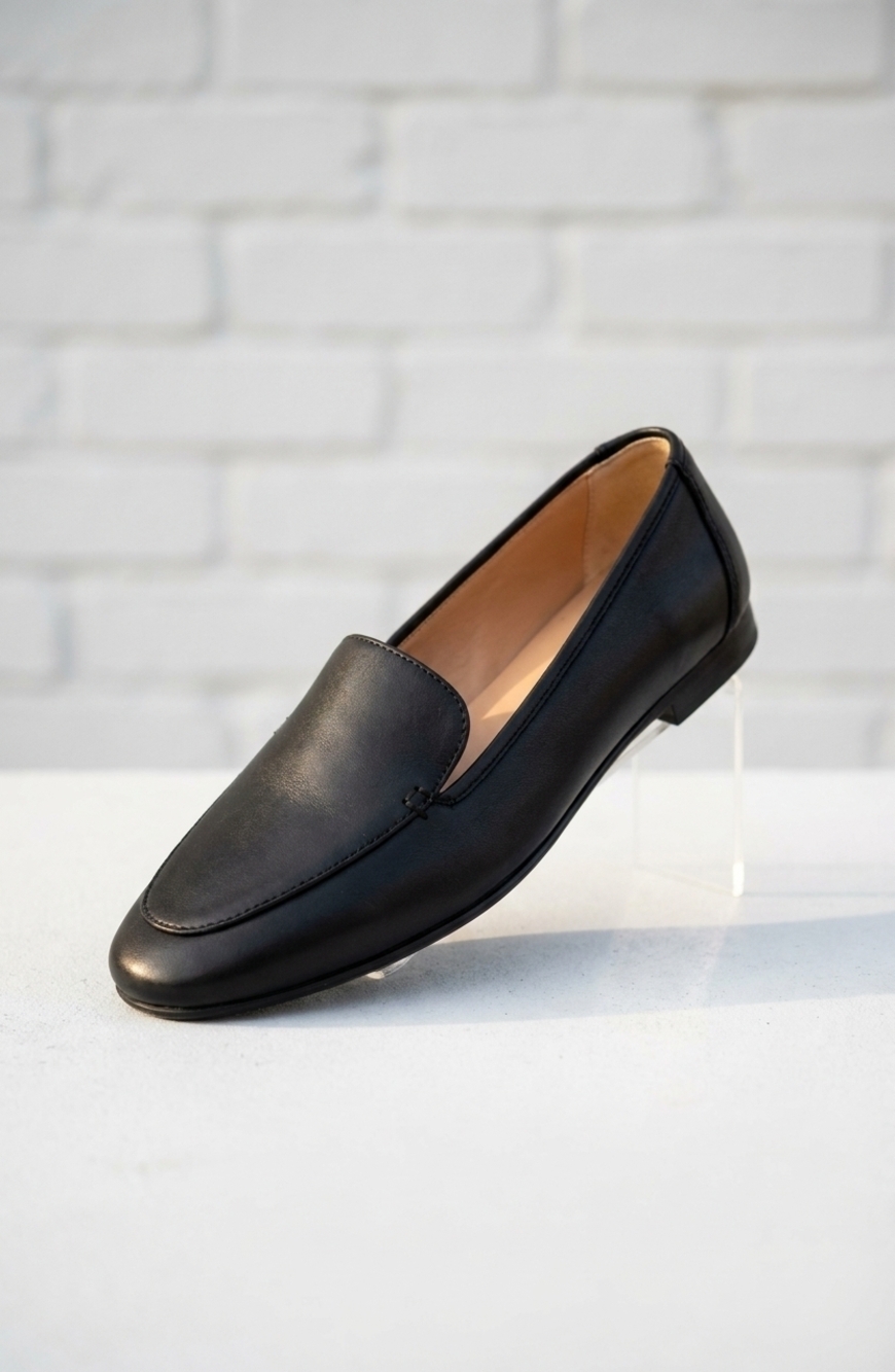 NEW STEVE MADDEN women's fitz flat shoe in black